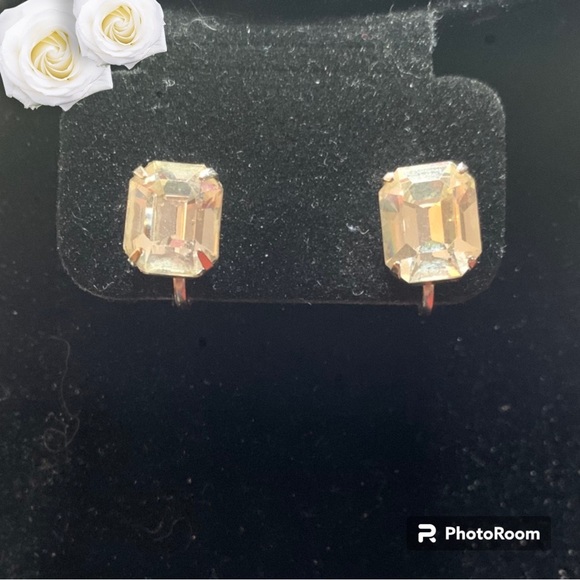 Fun, Vintage Crystal (Glass?) Earrings - Picture 1 of 4